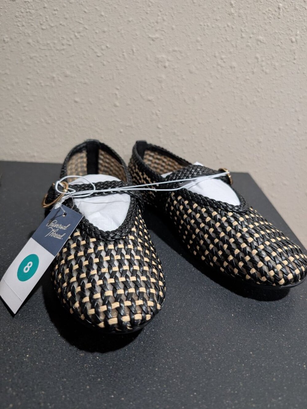 Women's Universal Thread Black/Tan Flats with Memory Foam Insoles Size 8